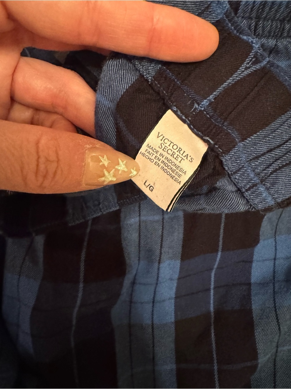 Victoria's Secret Blue and Black Plaid Pajama Set - Picture 4 of 6